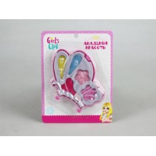 Косметика для детей "Girl\'s Club" в наборе: тени в 3-х цветах: желтый, голубой, розовый, на блистере 14*11*2 см. IT106457